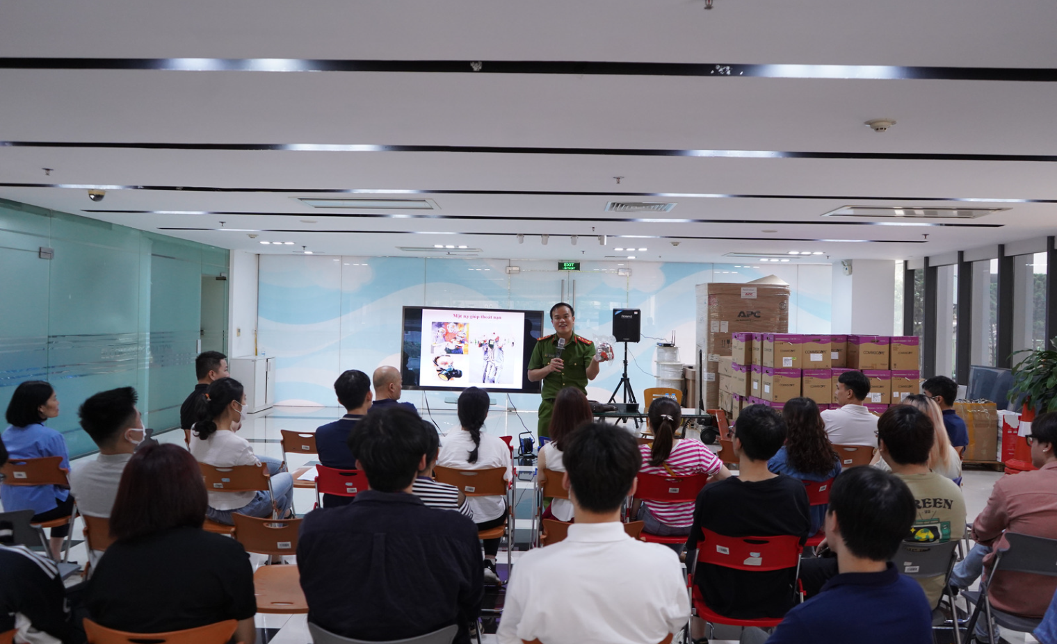 Tập huấn Phòng cháy chữa cháy và cứu hộ cứu nạn tại Elcom